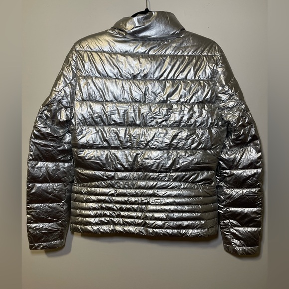 Noize NWT Melanie Metallic Silver Puffer Jacket in size M - Picture 6 of 8